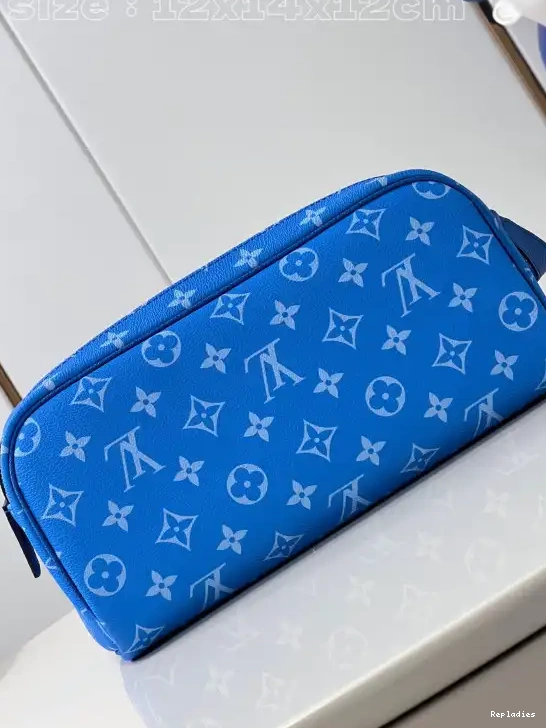 Fake Louis Bags -28*15*16.5CM VUITTON KIT LOUIS DOPP 0704